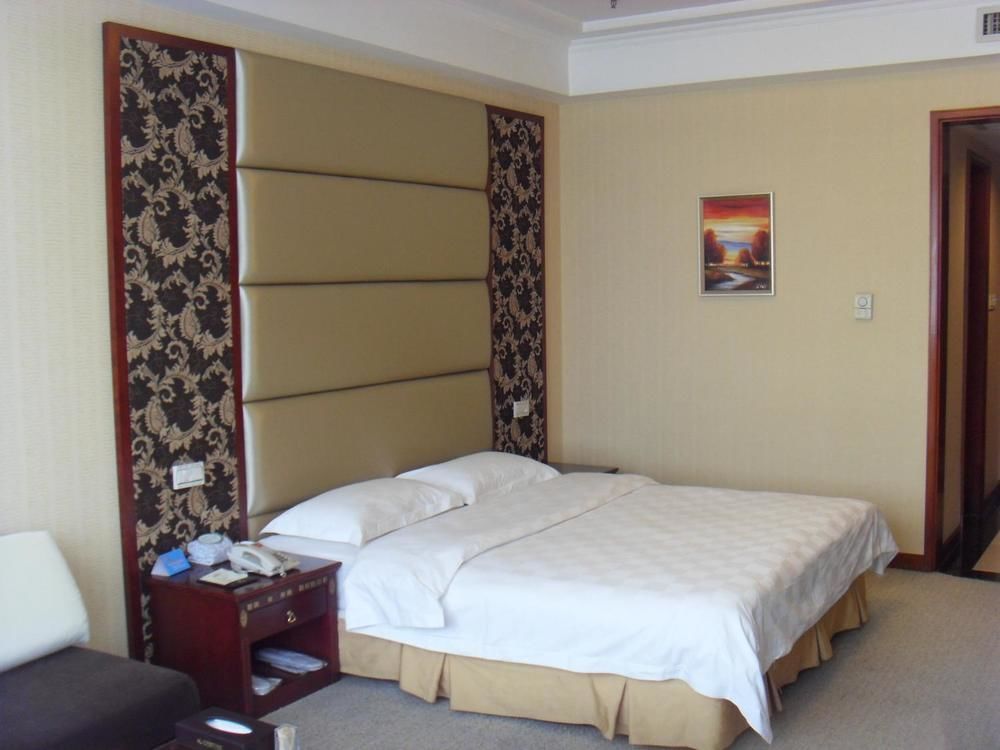 Yijing Holiday Hotel Yimeng Road Linyi  Екстер'єр фото
