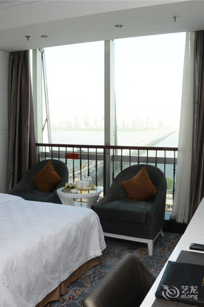 Yijing Holiday Hotel Yimeng Road Linyi  Екстер'єр фото