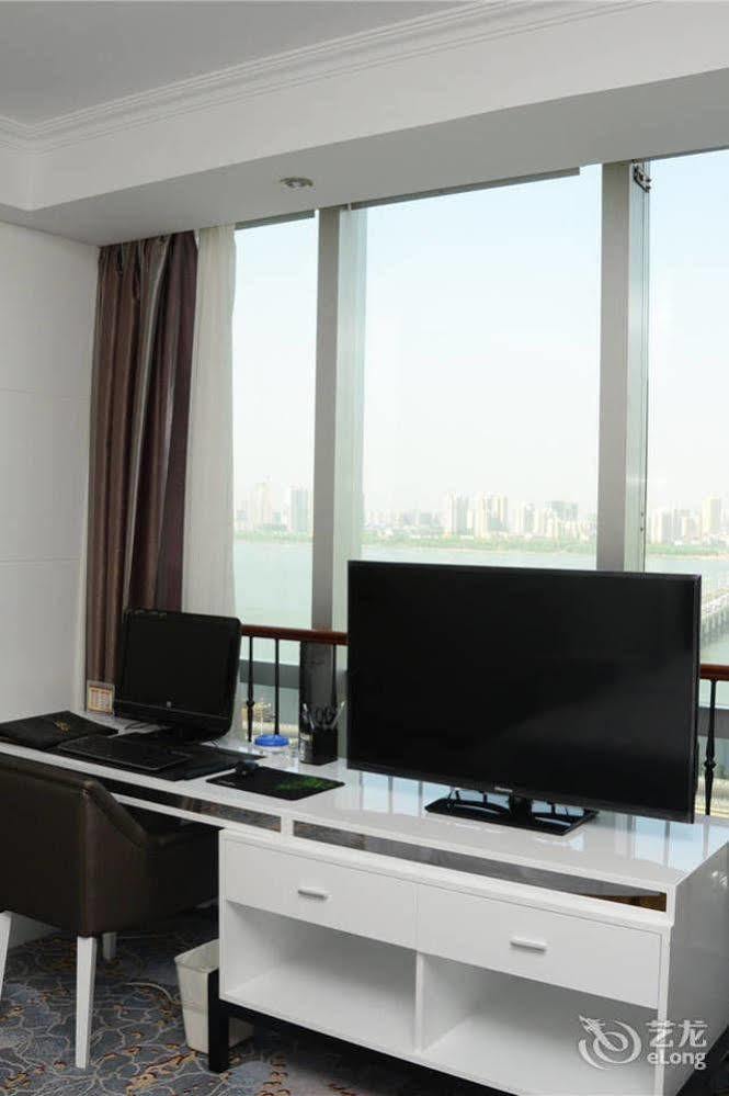 Yijing Holiday Hotel Yimeng Road Linyi  Екстер'єр фото